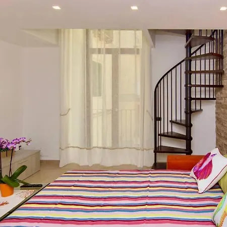 Sara Luxury 2 *