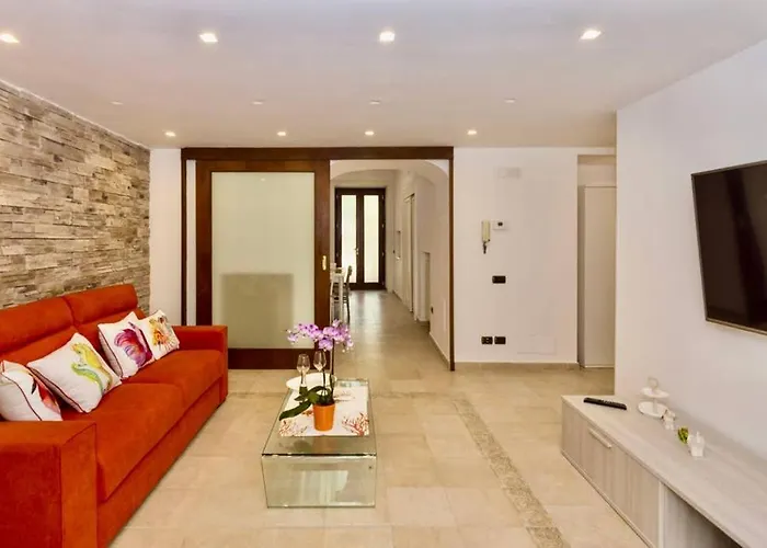 Sara Luxury 2 סורנטו
